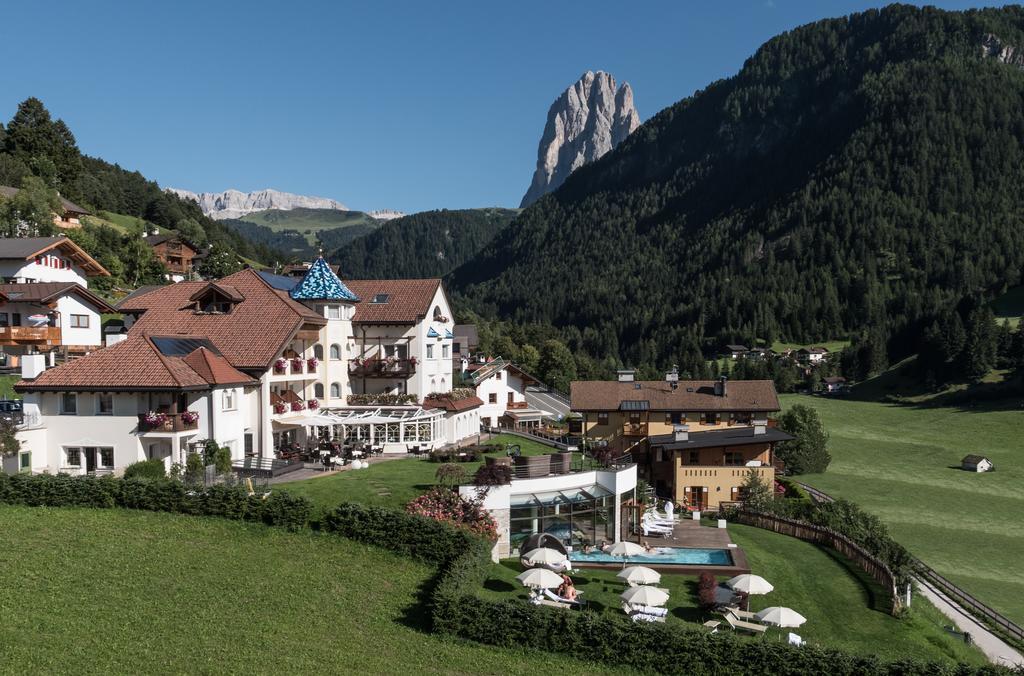 Alpenheim Charming & Spa Hotel Ortisei Kültér fotó